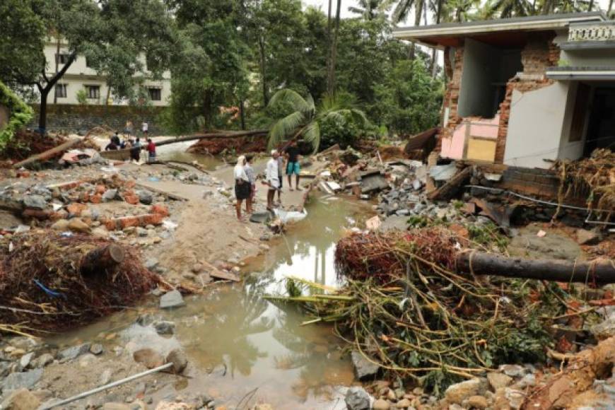 Además de la India, Nepal sufre también fuertes inundaciones en la actualidad.