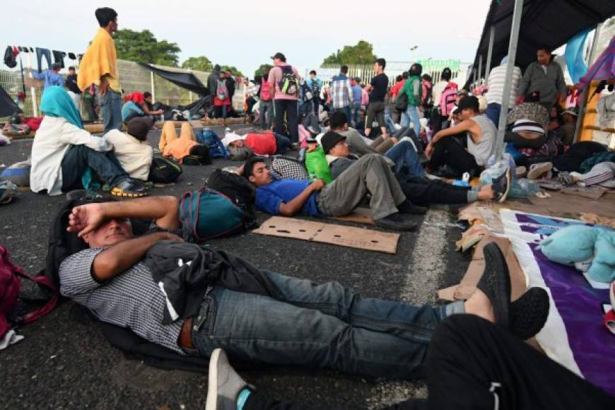 La segunda caravana espera llegar a la frontera con México en su intento de entrar a Estados Unido.