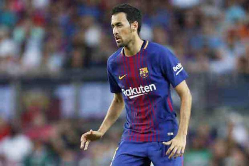 Sergio Busquets: Bombazo, medios informan que le PSG está interesado en fichar al mediocampista español. Josep María Bartomeu, presidente del club catalán, ha puesto cartas en el asunto y le subirá el sueldo al centrocampista español.