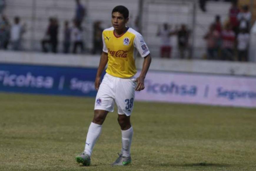 Carlos Pineda: El Olimpia estaría cediendo una vez más al volante al Real de Minas.