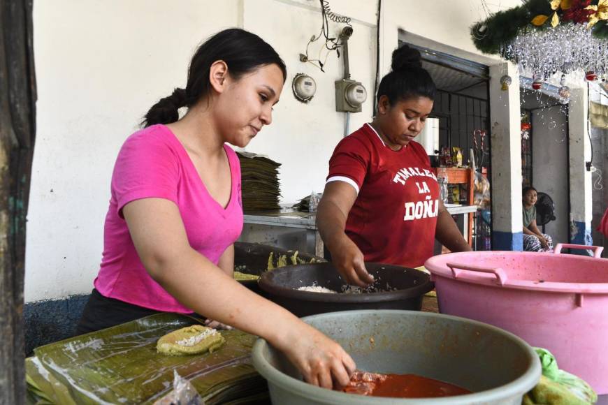 En la colonia Hermosa Providencia de San Pedro Sula hay una cuadra que ha ganado popularidad a través del tiempo gracias a que en ella se encuentran varios negocios dedicados a la elaboración y venta de este suculento plato.