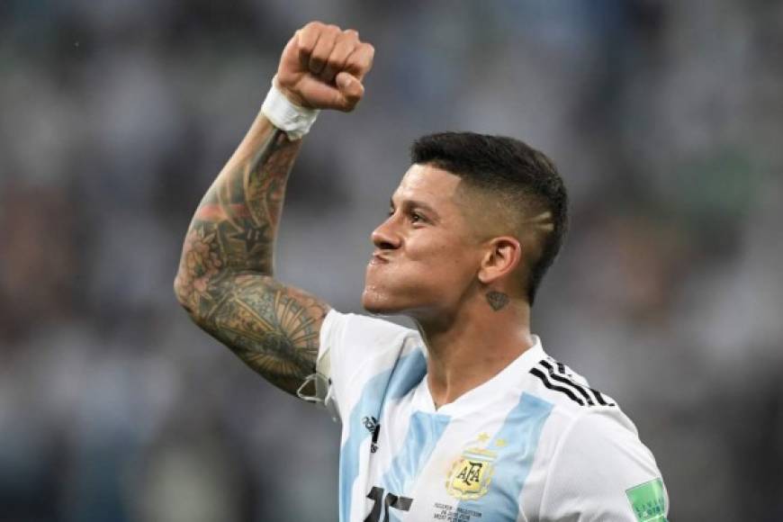 Marcos Rojo fue el héroe de Argentina ante Nigeria. Foto AFp