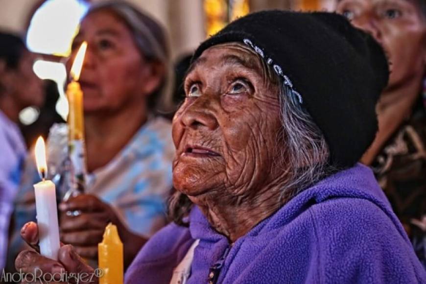 Con fervor cientos de hondureños ya participan en las celebraciones en honor al 270 aniversario del hallazgo de la Virgen de Suyapa.