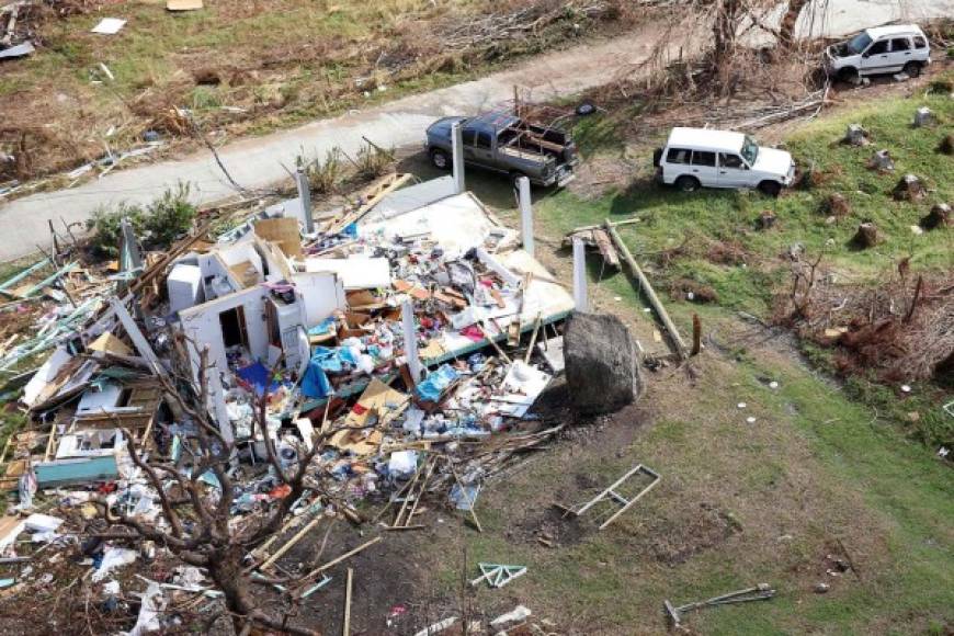 El primer ministro de las Islas Vírgenes Británicas pidió al Reino Unido apoyo a largo plazo tras el paso del huracán Irma.