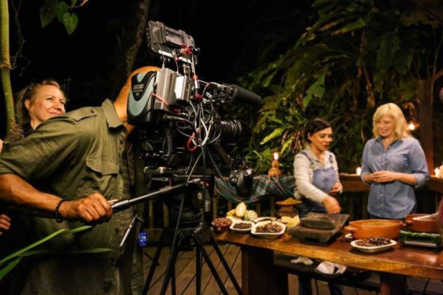La productora estadounidense Shannon Kring filma en Honduras un documental denominado 'Sacred Foods” enfocado en el cacao hondureño.