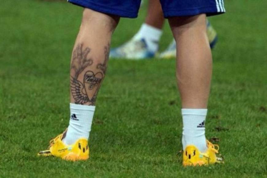 Así luce ahora el tatuaje de Messi con el nombre de su primer hijo.