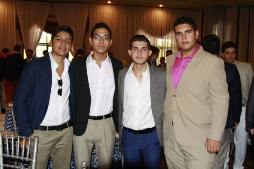 Luciano Olmedo, Daniel Rivera, Sebastián Handal y Luis Gonzalez.