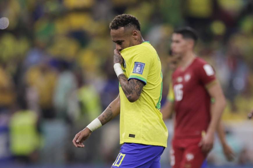 Neymar se marchó entre lágrimas en su debut en el Mundial de Qatar 2022.