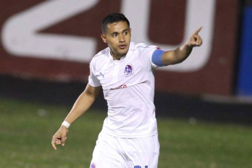 Roger Rojas: El goleador del Olimpia se perfila y todo indica que será uno de los dos jugadores que pasarán a la Liga Alajuelense de Costa Rica en enero del 2018. El propio jugador hace unos días confirmó al interés del equipo por sus servicios.