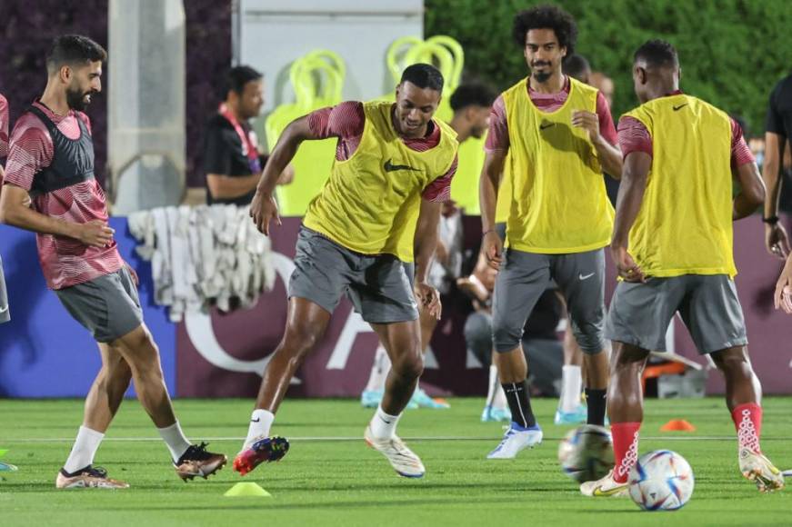 En Qatar, como ocurrió en 2018 en Rusia, el árbitro podrá interrumpir el partido “hasta tres minutos” en caso de sospecha de conmoción cerebral y solo permitirá al jugador afectado continuar el partido con “autorización del médico del equipo”, y después de evaluación.