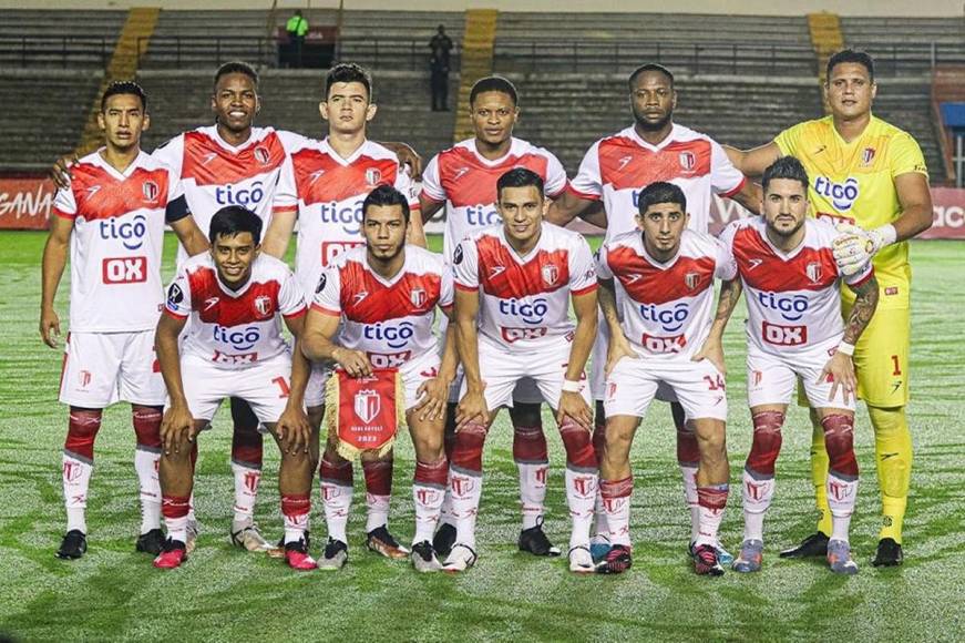 La mayor sorpresa la generó el Real Estelí. Clasificados en el puesto 89 en la CCR de octubre, los nicaragüenses derrotaron al CAI de Panamá, ubicado en el puesto 52, por un global de 3-2 en las semifinales de la Copa Centroamericana, una friolera de 37 lugares que separan a los dos clubes.