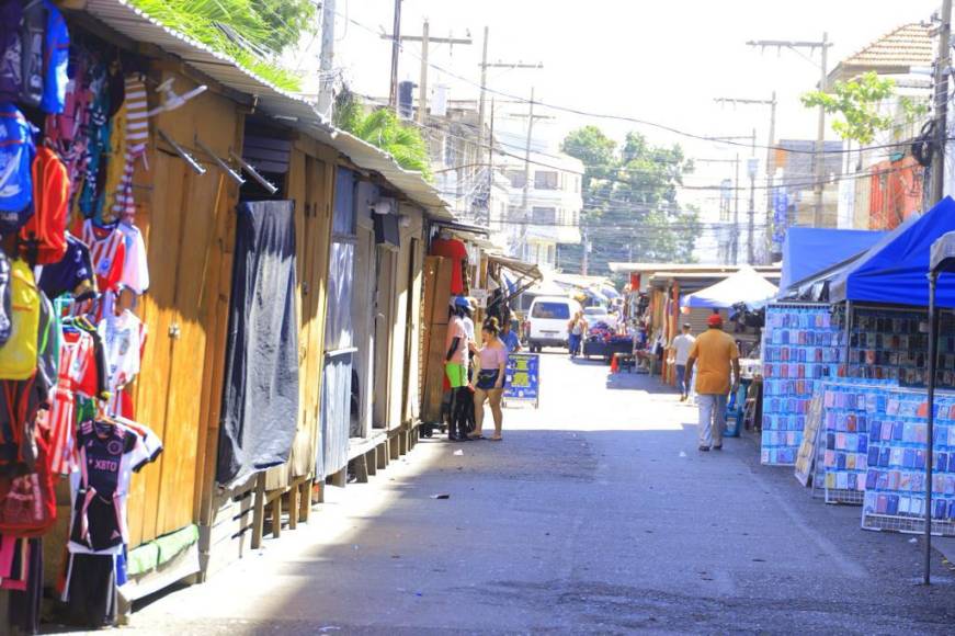 En San Pedro Sula hay más de 13,000 vendedores informales entre estacionarios y ambulantes.
