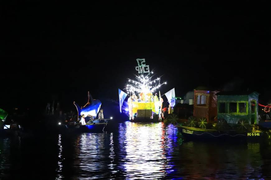 FOTOS: Espectacular Noche Veneciana en Puerto Cortés