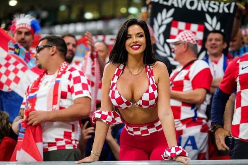 “<b>Recuerdo que algunos jugadores me enviaron mensajes sobre ‘cómo estás, bla, bla, bla’</b>”, comenzó explicando la hermosa chica croata.