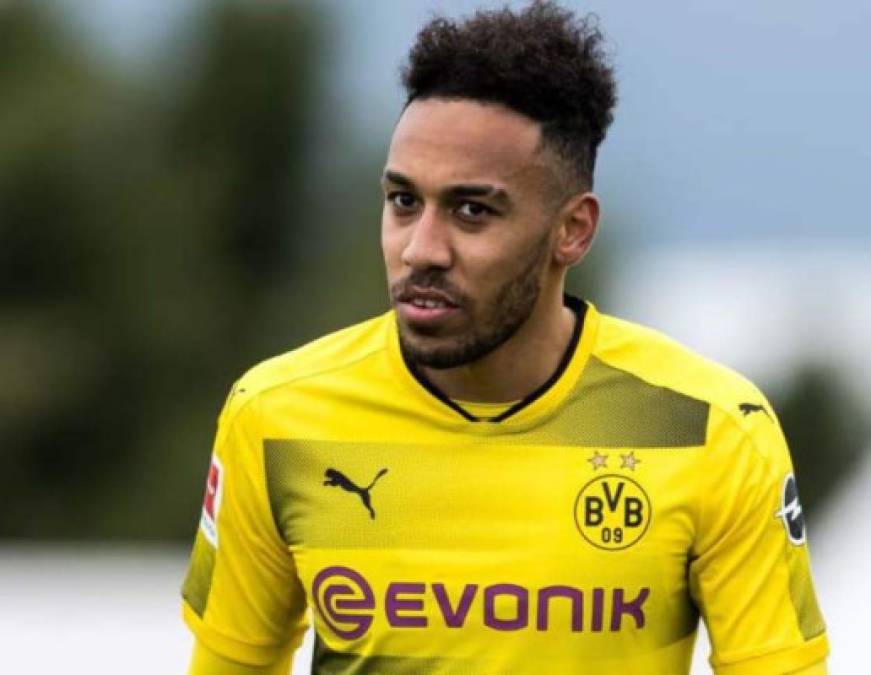 Pierre Emerick Aubameyang: El delantero ha pedido irse del Borussia Dortmund y medios lo dan como nuevo fichaje del Arsenal de la Premier League. El cuadro inglés ya tiene todo acordado con el jugador para que se convierta en uno de los sustitutos de Alexis Sánchez, quien está cerca de emigrar al Manchester United.