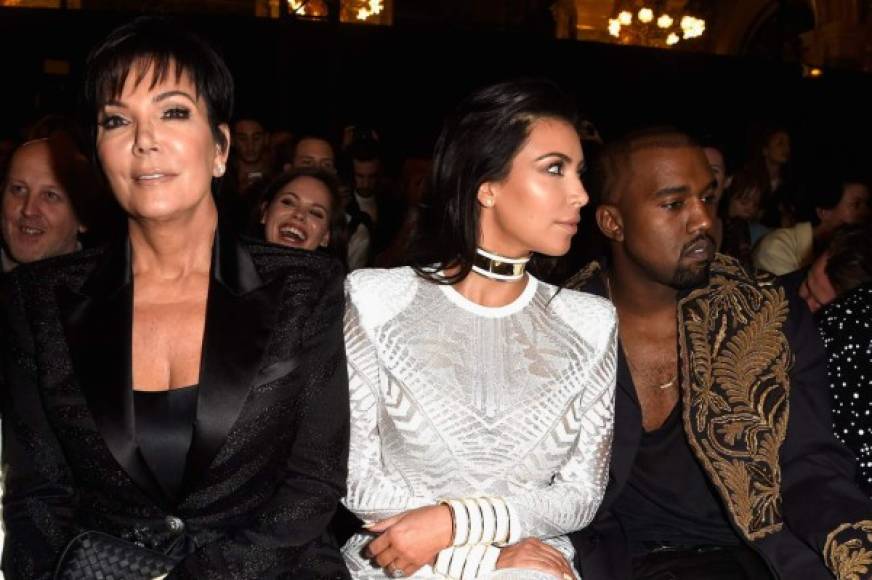 Kris Jenner, Kim Kardashian y Kanye West en la Semana de la Moda en París.
