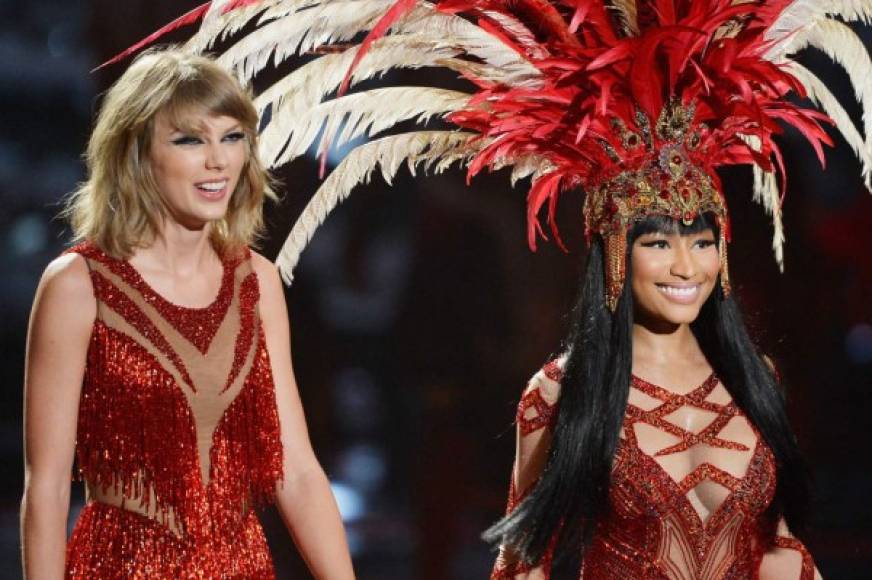 El abrazo inesperado de Taylor Swift y Nicki Minaj.