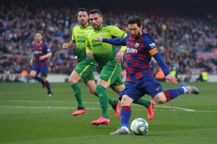 Con este zurdazo, Messi marcó su segundo gol, el 2-0 sobre el Eibar.
