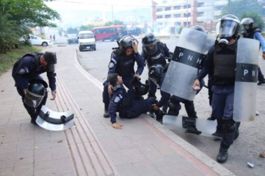 Se desconoce la causa de la protesta de los supuestos estudiantes que andaban encapuchados.