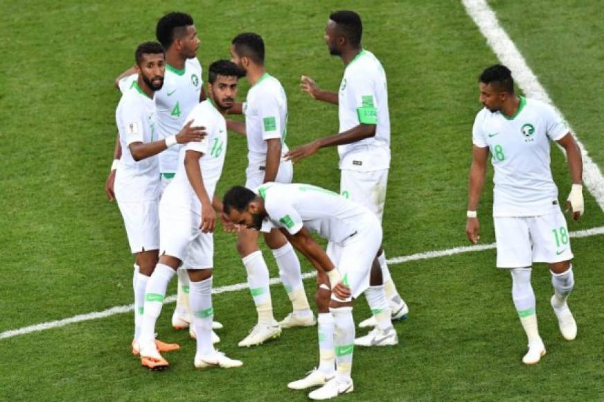 Arabia estaba eliminada del Mundial, pero cerró en el tercer lugar del Grupo A con tres puntos.
