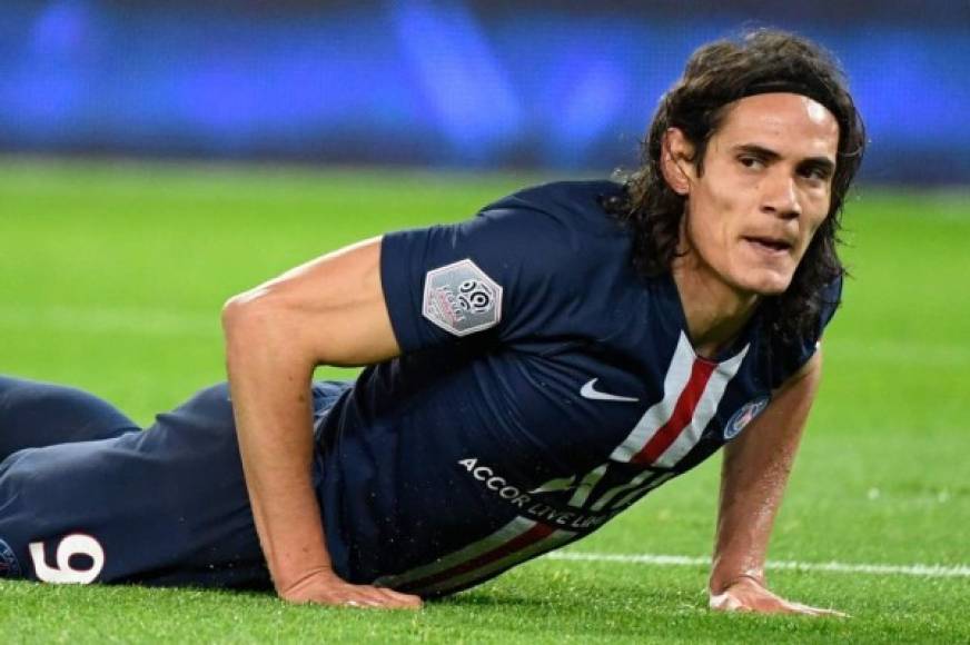 Se frena en seco el fichaje de Edinson Cavani por el Bengica. Según A Bola, diario portugués, las exigencias económicas del delantero uruguayo son inasumibles por el club luso, por lo que desde la directiva técnica no han tenido más opción que descartar la firma del jugador del PSG.