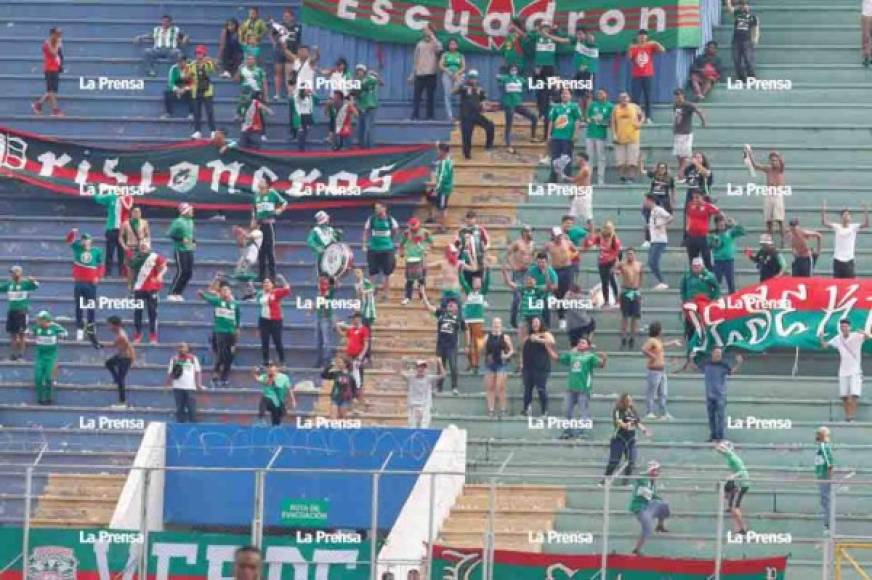 La Barra del Marathón fue colocada en el sector de SOL Norte.