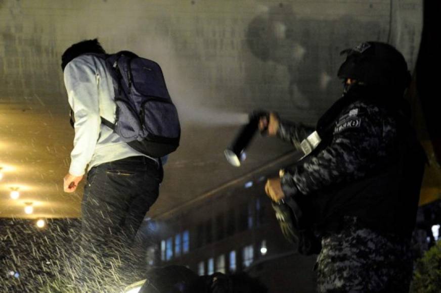 Los detractores de Morales se enfrentaron a la Policía y a simpatizantes del partido del presidente, el Movimiento al Socialismo (MAS).