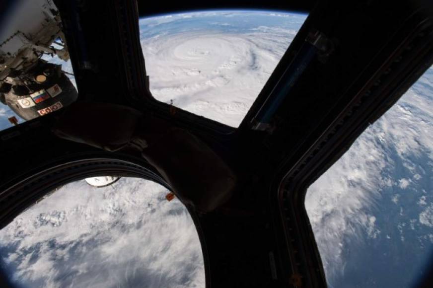 El huracán Harvey fotografiado desde la Estación Espacial Internacional.