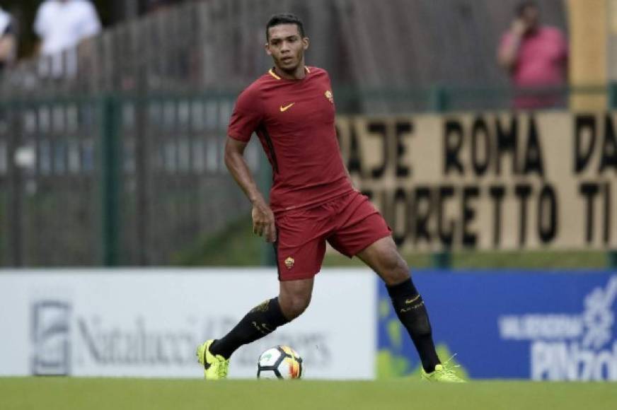 La Roma quiere blindar a Juan Jesus. El defensor brasileño, está protagonizando una buena temporada y podría firmar un nuevo contrato hasta junio de 2022. Las negociaciones avanzan a buen ritmo.