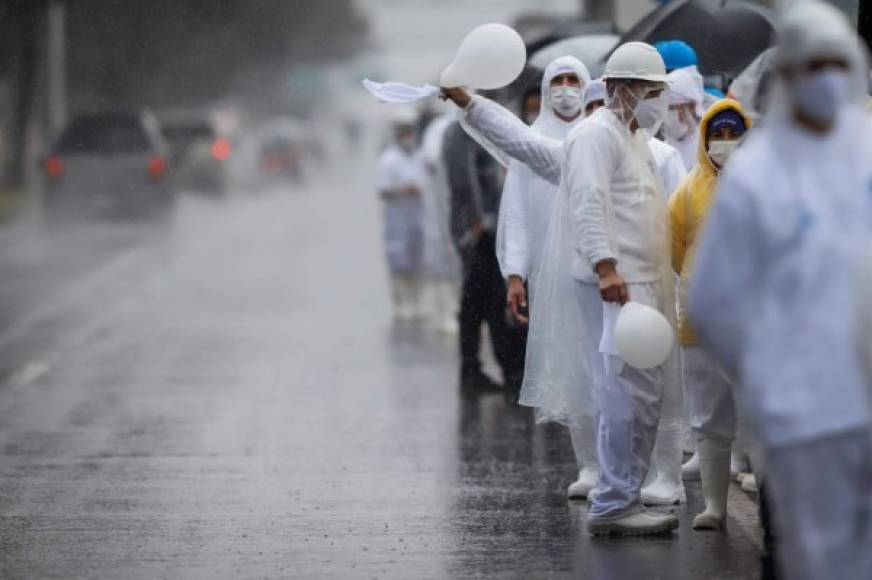 Entre las víctimas, además de estadounidenses, hay argentinos, cubanos, uruguayos, colombianos, chilenos, venezolanos, paraguayos e israelíes, entre otras nacionalidades.