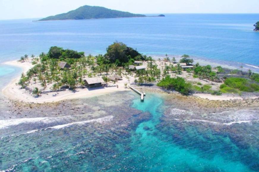 Los Cayos Cochinos es un archipiélago compuesto por dos islas pequeñas (Cayo Mayor y Cayo Menor) y 13 de menor tamaño.