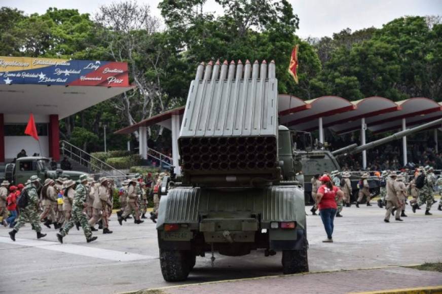 Venezuela también le compró a Rusia misiles antiaéreos, incluyendo el S-300, un sistema móvil de defensa antiaéreo considerado como el mejor de la región.