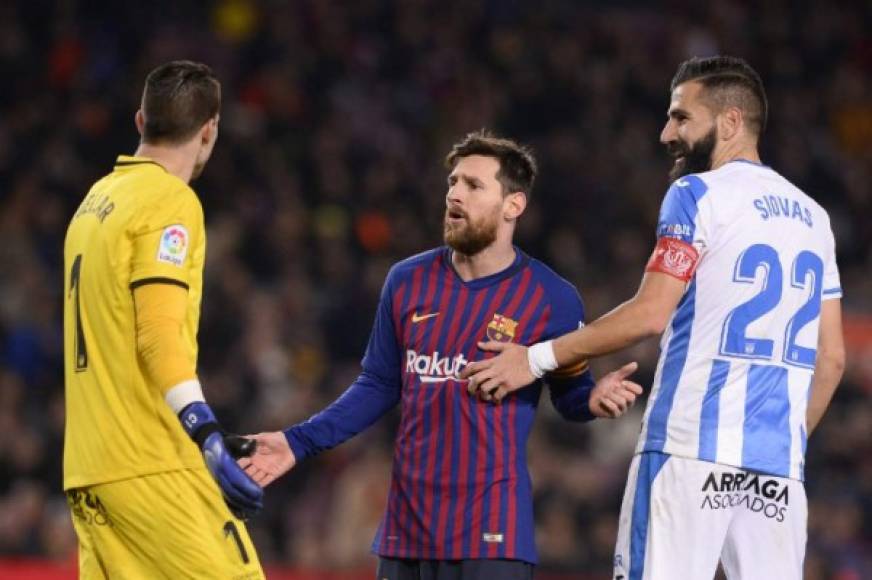 Barcelona sufrió para poder vencer al Leganés en un partido lleno de polémica luego de una anotación de Luis Suárez. Te dejamos las imágenes más curiosas de la victoria de 3-1 del club catalán. FOTOS AFP.