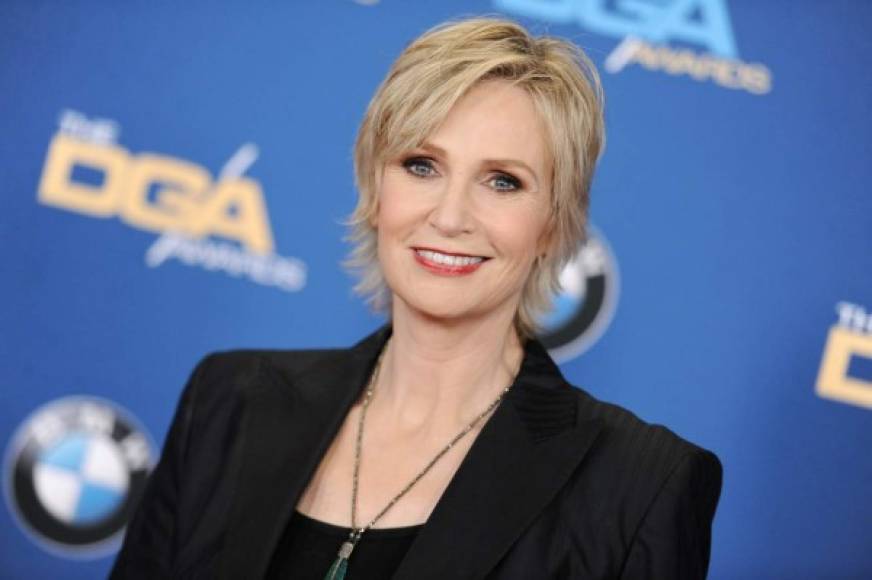 Jane Lynch. La estrella de Gle salió del clóset a los 21 años, sin embargo, ha afirmado en varias entrevistas que sabía que era gay desde los 12.