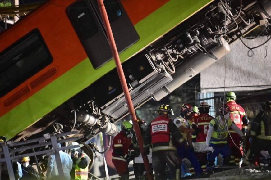 El metro de la capital mexicana transporta a cerca de 6 millones de personas todos los días laborables, lo que lo convierte en uno de los más transitados del mundo, aunque su demanda baja durante el fin de semana.