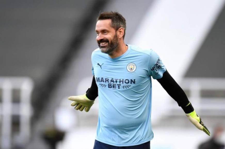 Scott Carson: Veterano portero inglés que ha sido ofrecido al Barcelona por parte de Guardiola. Foto Manchester City Twitter.