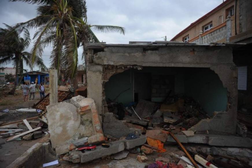 Este huracán ha sido el más mortífero que se abatió sobre la isla desde el pasaje de Dennis en 2005.