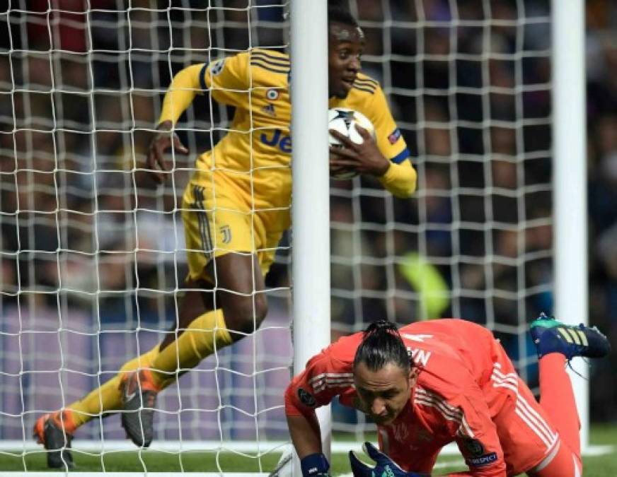 El costarricense erró de forma lamentable tras un centro lateral, se le escapó la pelota y a la postre fue empujado a la red por el centrocampista francés Matuidi