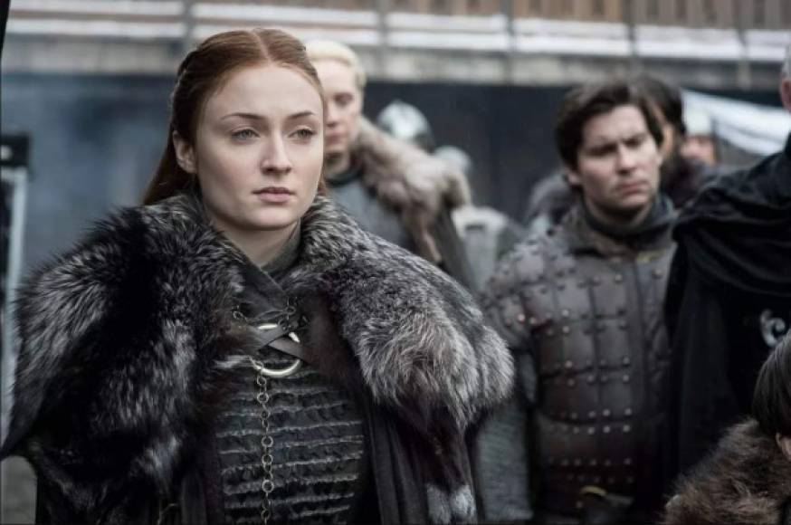 - Sansa Stark: La niña bien de los primeros capítulos se ha convertido en una justa y sensata reina de Winterfell, previo paso por la más terrorífica de las pesadillas. Ha sobrevivido a Cersei, Joffrey y Littlefinger, y en el camino ha ganado la astucia e inteligencia para convertirse en uno de los personajes más respetados.<br/>