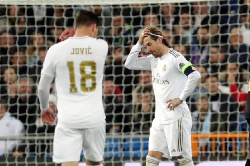 La decepción de Sergio Ramos y Luka Jovic tras el segundo gol del City.