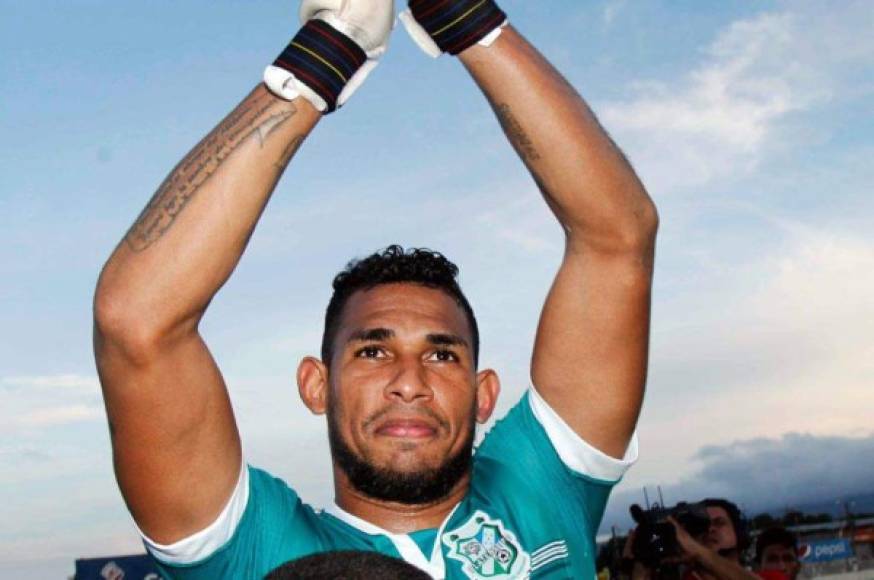 Bombazo, José Calderón, portero panameño que fue subcampeón con Platense en Honduras, regresaría a la Liga Nacional y estaría siendo presentado como nuevo refuerzo del Marathón. 'Estamos a un 90 o 95%, creo que ya está, pero mientras no esté firmado el contrato no es seguro. Ya hablamos con él y está anuente a venir. Ya tenemos un acuerdo', dijo Orinson Amaya.