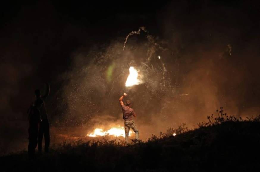 Los globos hoy causaron ocho incendios en la zona, lo que eleva la cifra a más de 30 desde el comienzo de lanzamientos por parte de milicianos en Gaza el pasado día martes, según informaron medios israelíes.