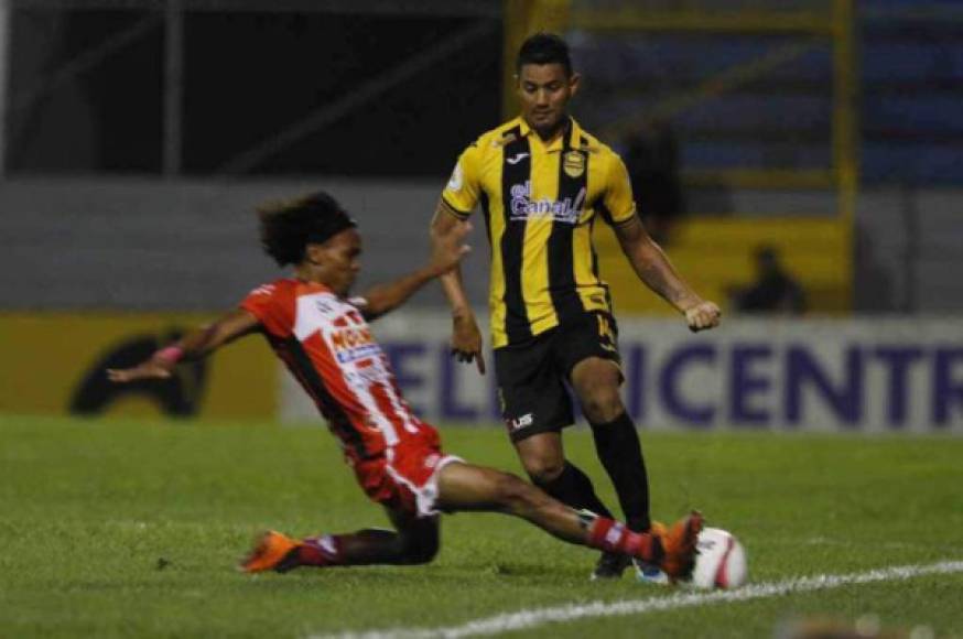 Bryan García: Tras ser dado de baja en el Real España, el lateral hondureño es nuevo jugador del Real Juventud de la Liga de Ascenso.