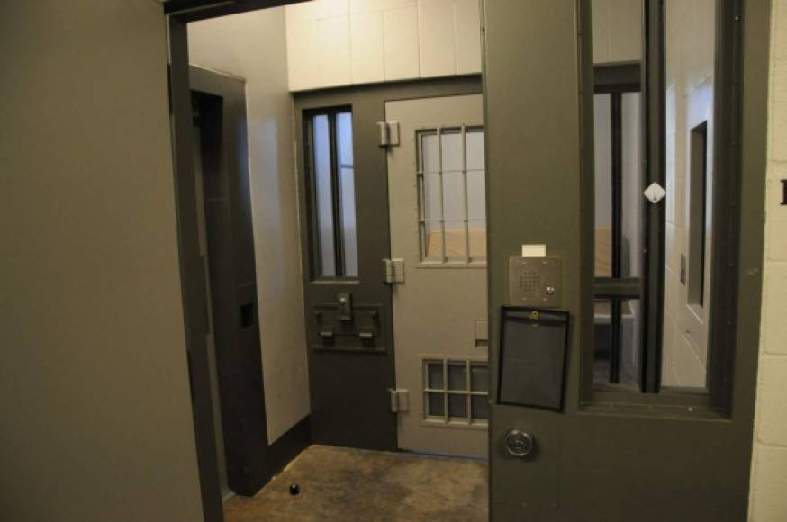 Chauvin fue trasladado a una cárcel de máxima seguridad en la prisión Facility-Oak Park Heights de Minnesota.