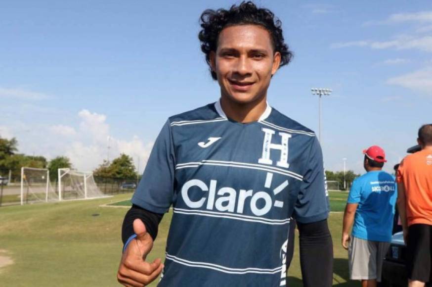 Carlos Sánchez: El jugador del Honduras Progreso estará como lateral por la banda izquierda.
