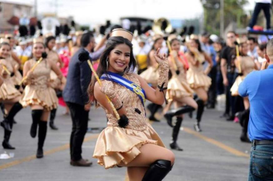 Naomi Suazo del instituto Alfonso Guillén Zelaya de Tegucigalpa, se lució en 2018.