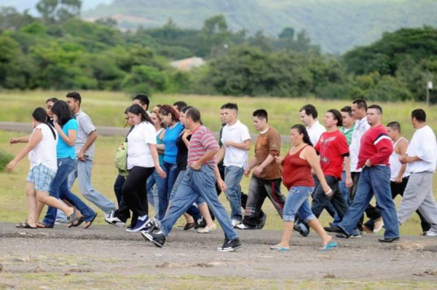 Un total de 18,082 hondureños indocumentados, de ellos 1,782 menores, han regresado a su país deportados por las autoridades de Estados Unidos, México y el norte de Centroamérica en lo que va de 2017, informó hoy una fuente oficial.