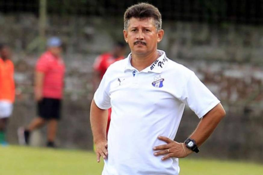 El técnico hondureño Mauro Reyes tendrá su primera experiencia en el extranjero y dirigirá al Suchitepéquez de la segunda división de Guatemala. Firmó por un año. La temporada pasada entrenó al Honduras Progreso.
