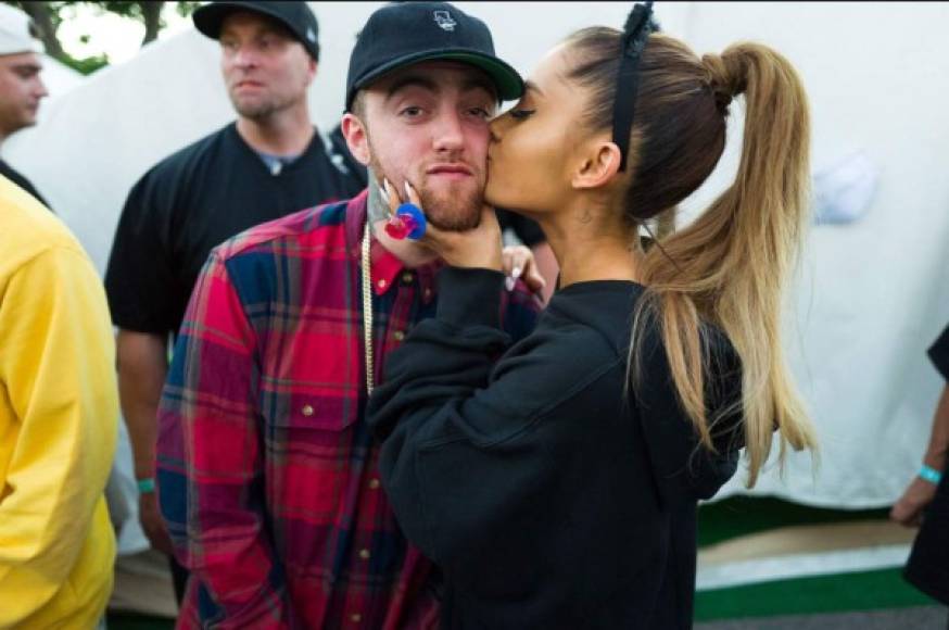 Para hacer el romance de Ariana y Pete más escandaloso, la diva tenía unos dos meses de haber terminado con su novio de más de dos años, Mac Miller. Quien infortunadamente se refugió en el alcohol y las drogas para sobrellevar la ruptura con la cantante, lo que al final terminó en tragedia.<br/>