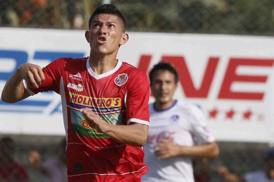 Jonathan Paz: El defensor sigue siendo opción en Olimpia y sería el próximo jugador en salir de la Real Sociedad luego de que se concretó el adiós de Rony Martínez a China.